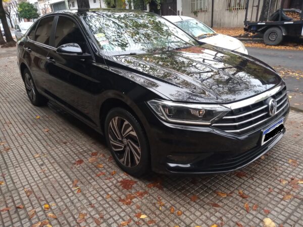 DISPONIBLE - Volkswagen Vento 1.4 Tsi Highline - 2019 - Imagen 2