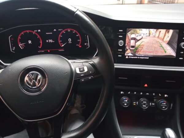 DISPONIBLE - Volkswagen Vento 1.4 Tsi Highline - 2019 - Imagen 5
