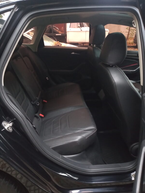 DISPONIBLE - Volkswagen Vento 1.4 Tsi Highline - 2019 - Imagen 8