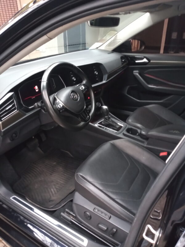 DISPONIBLE - Volkswagen Vento 1.4 Tsi Highline - 2019 - Imagen 11