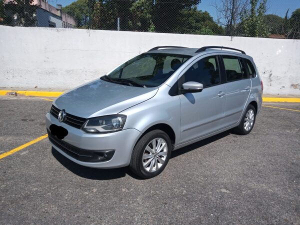 Volkswagen_suran_2012_highline_138.000_km