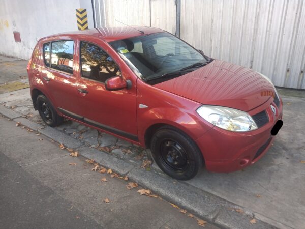Sandero_2011
