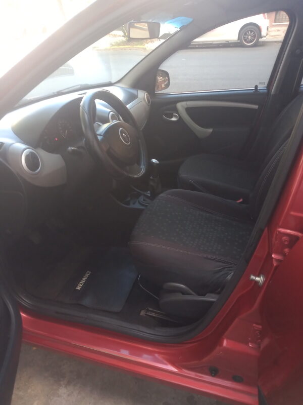 sandero_volante