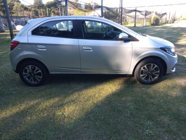 DISPONIBLE - Chevrolet Onix LTZ - 2016 - Imagen 4