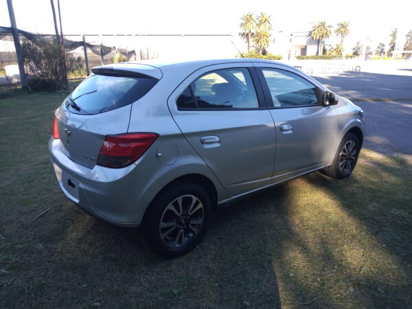 DISPONIBLE - Chevrolet Onix LTZ - 2016 - Imagen 5