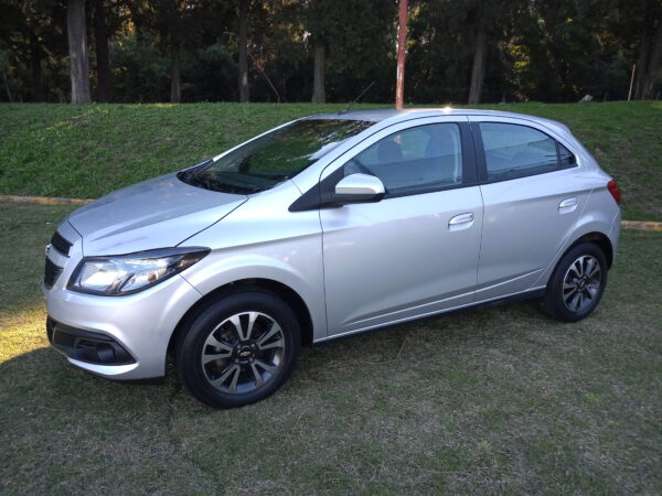 DISPONIBLE - Chevrolet Onix LTZ - 2016 - Imagen 9