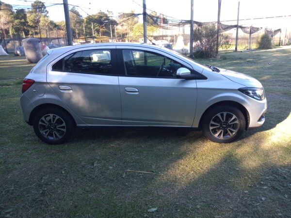 DISPONIBLE - Chevrolet Onix LTZ - 2016 - Imagen 12