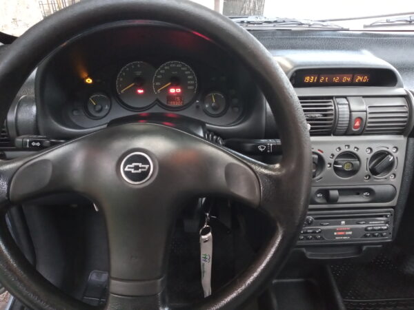 VENDIDO - Corsa GL 1.6 - 2007 - 90000 kms - Imagen 7