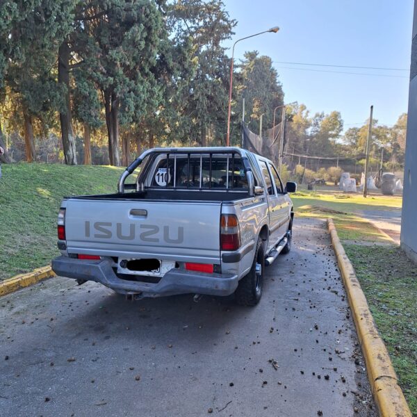 DISPONIBLE - Pick Up Isuzu 3.1 Turbo Diesel 4x4 - 2001 - Imagen 6