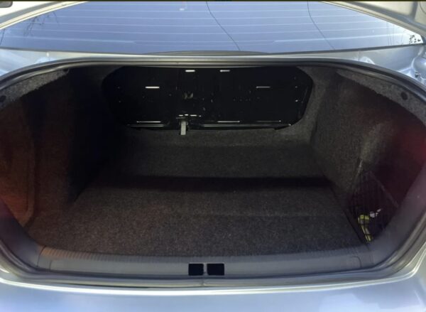 DISPONIBLE - VW Bora Trendline 2.0 - Manual - 2013 - Imagen 10