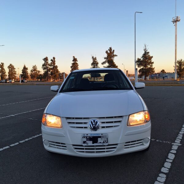DISPONIBLE - VW Gol Power 1.4 - 2011 - Imagen 2
