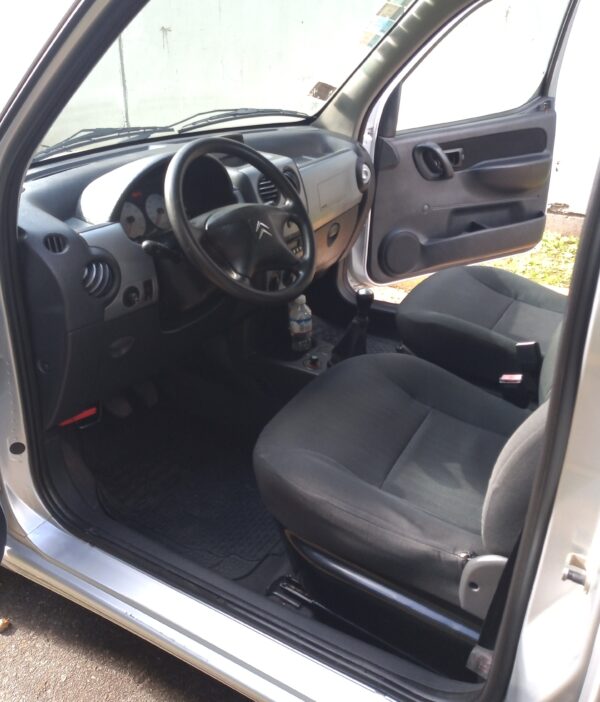 DISPONIBLE - Citroën Berlingo Multispace HDI - 2011 - Imagen 9