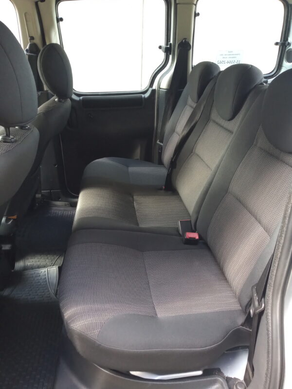 DISPONIBLE - Citroën Berlingo Multispace HDI - 2011 - Imagen 11