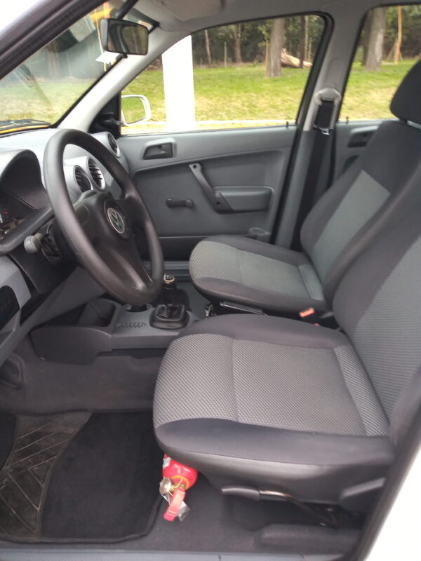 DISPONIBLE - VW Gol Power 1.4 - 2011 - Imagen 9